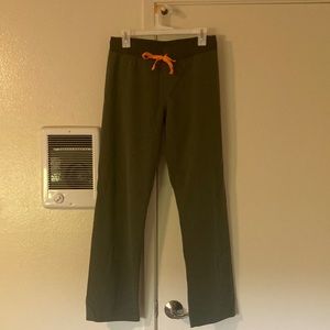 Figs Moss Green Scrub Bottoms